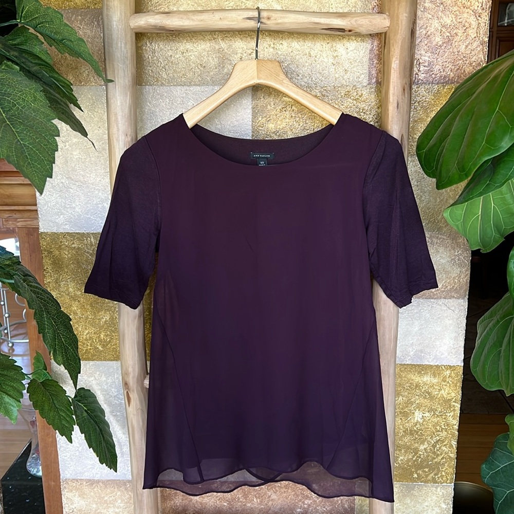 Ann Taylor Women’s Purple Plum Scoop Neck Short Sleeve Blouse, Size XS